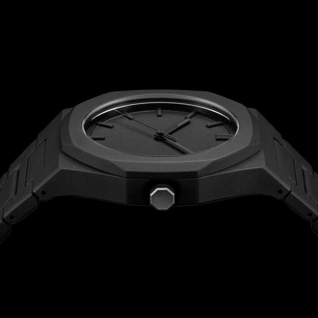 EQUES ALL BLACK